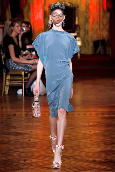 Look 1